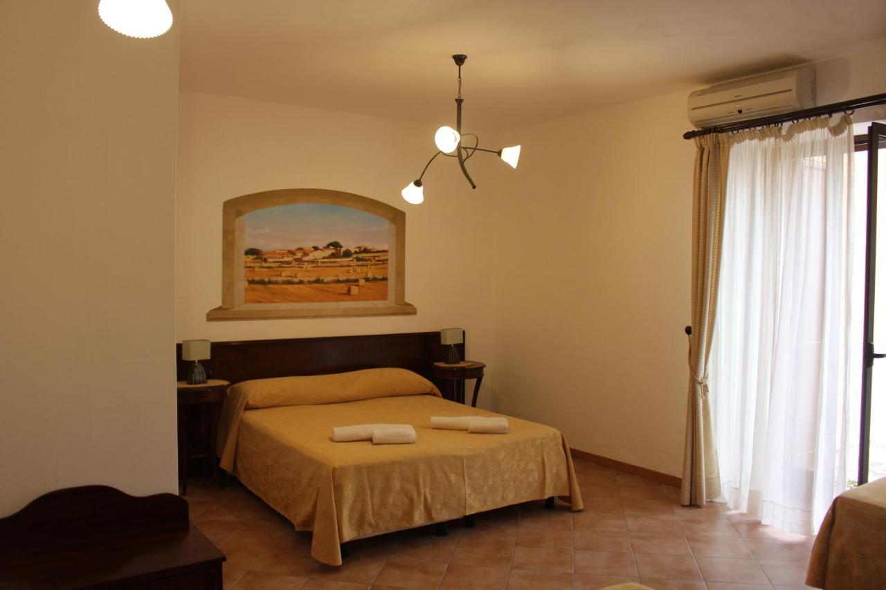 Agriturismo Tenuta Margitello 코미소 외부 사진